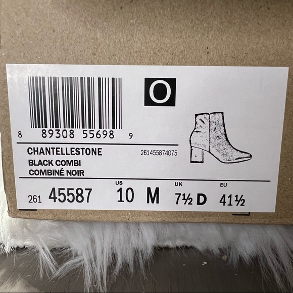 NIB Clarks Chartli Valley Black Suede Ankle Boots Booties - Picture 16 of 16